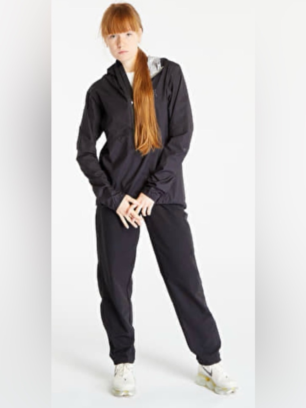 NWT [On] Cloud Running Anorak Waterproof Jacket Coat Windbreaker Black Women’s S - Picture 3 of 13